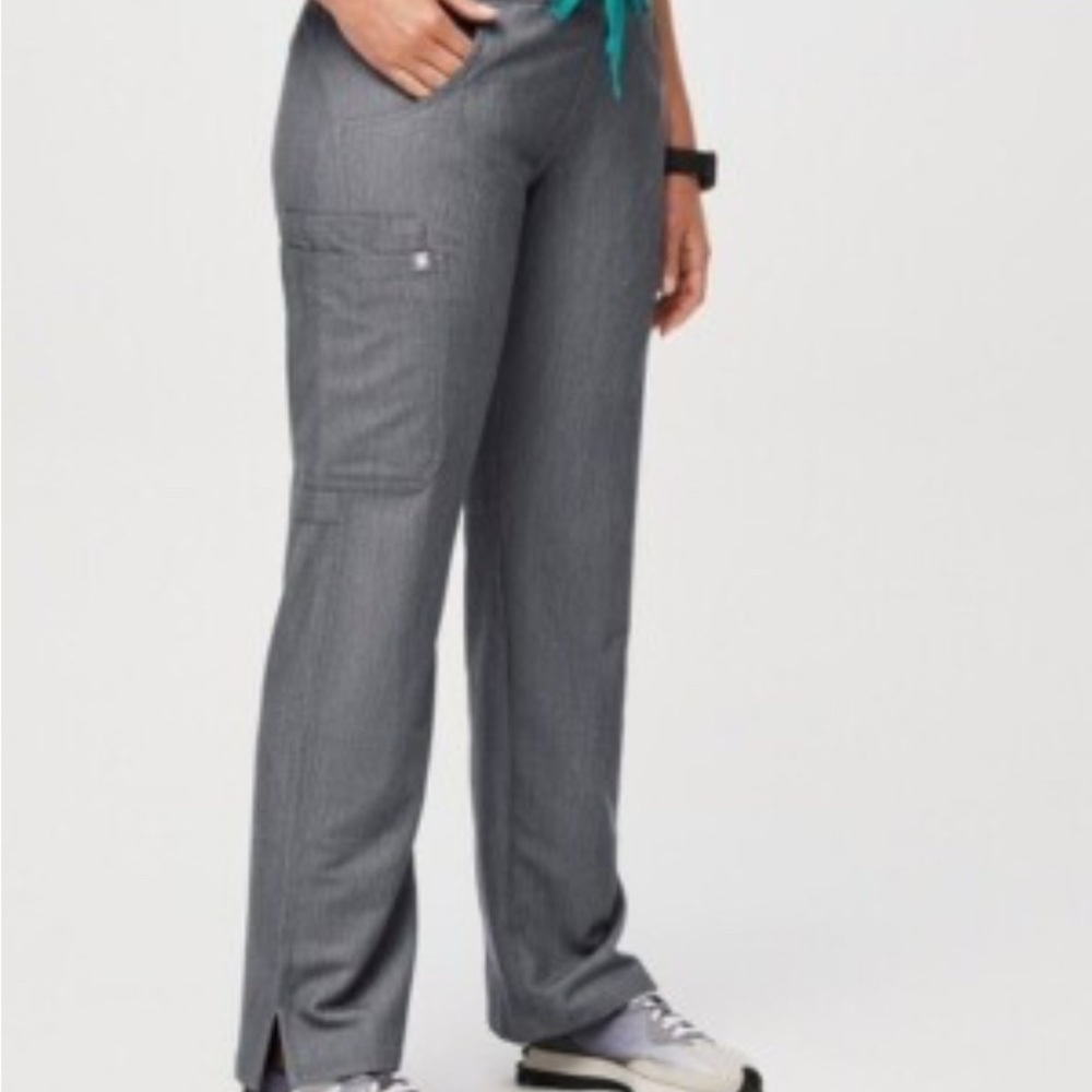 Figs Women's Kade Graphite Scrub Pants